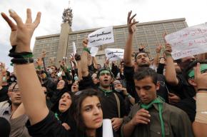 Protesters in Tehran rally against the dubiouse election results and mourn the deaths of other protesters