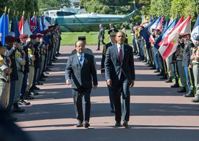 François Hollande and Barack Obama at a celebration of D-Day in France